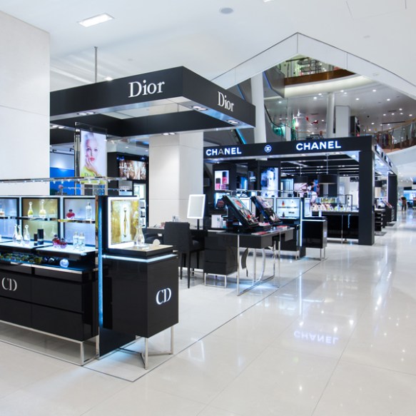 De-Bijenkorf-Den-Haag-cosmetica-thumb